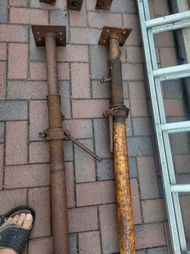 Builders acrow props used - props,