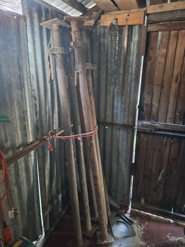 Adjustable steel scaffolding - steel,